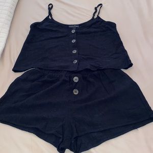 JLUXLABEL BLACK CANCUN LINEN SET • Size Small